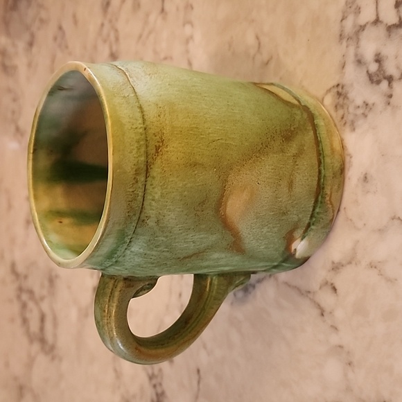 Leprechaun pottery tea mug - Picture 3 of 8